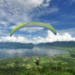 Pesona Puncak Lawang Paralayang Memukau