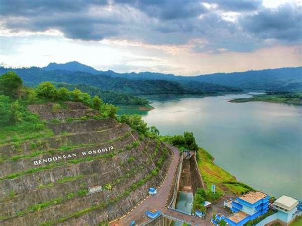 Pesona Waduk Wonorejo Asri