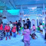 “bermain Salju Di Malang Snow Paradise”