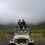 Menjelajah Bromo Dengan Jeep Wisata