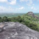 Pemandangan Dari Puncak Baginde