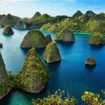 Salah Satu Tempat Wisata Yang Terkenal Di Indonesia Adalah