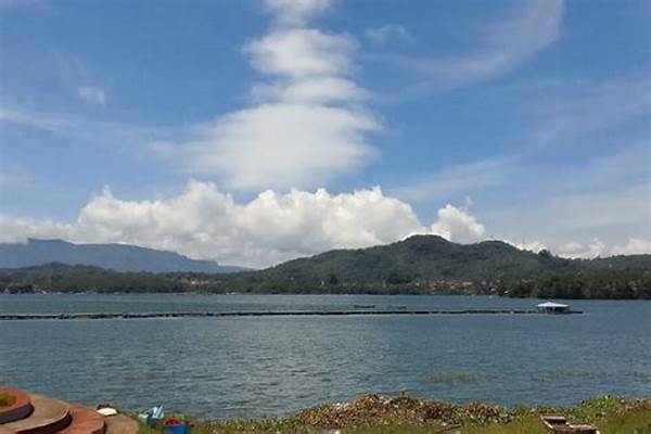 Tempat Liburan Instagramable Jawa Barat 2023