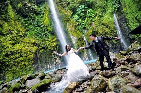 Liburan Romantis Di Air Terjun