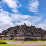 Menjelajahi Keajaiban Arsitektur Candi Borobudur