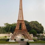 Replika Menara Eiffel Mini Indonesia