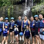Sensasi Arung Jeram Bersama Keluarga