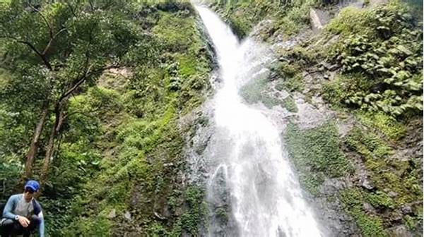 “eksplorasi Air Terjun Tarung Karo”