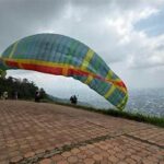 Paralayang Di Gunung Banyak