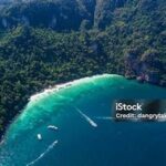 **pesona Tropis Pantai Phi Phi**