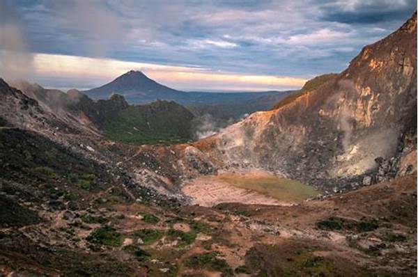Pemandangan Indah Dari Gunung Sibayak