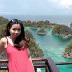 Raja Ampat Terkenal Dengan Pemandangan Bawah Lautnya Yang Luar Biasa, Dengan Terumbu Karang Yang Kaya Dan Keanekaragaman Hayati Laut Yang Mengesankan.