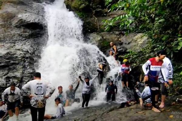 Petualangan Berkesan Ke Air Terjun